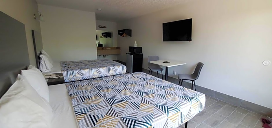 Motel 6 Branson West, MO - Silver Dollar City