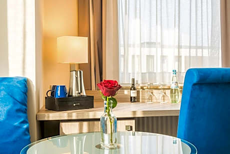 Comfort Queen Room