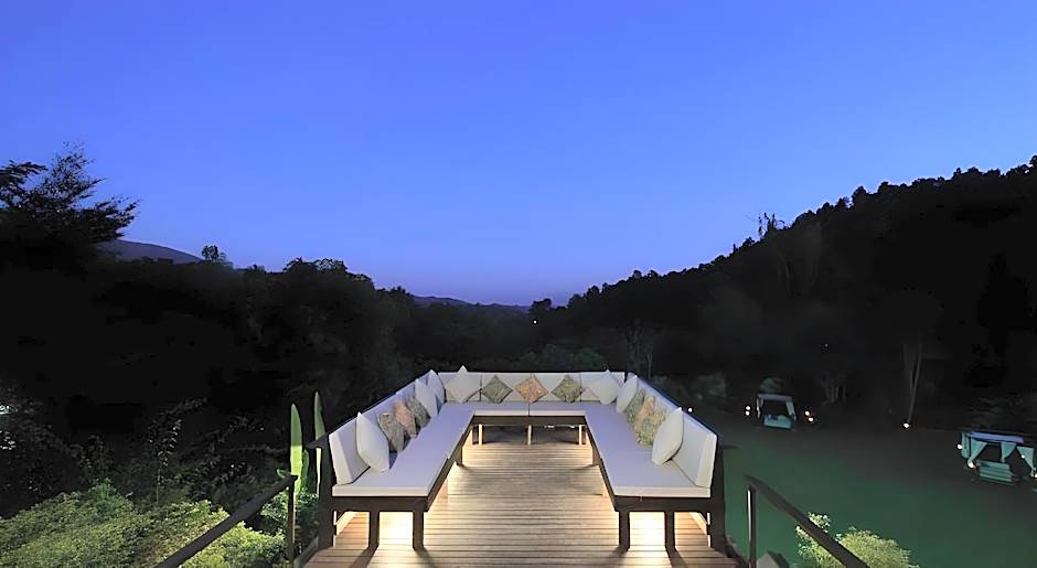 Vanilla Hill (Hill Lodge)