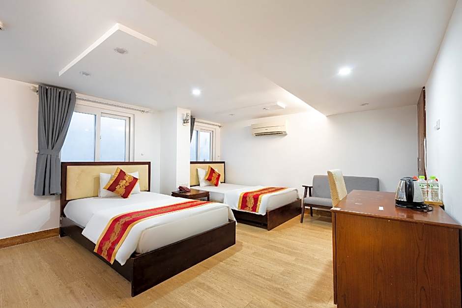 King Hotel Saigon Airport