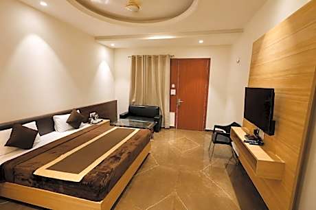Goroomgo Darbar-E-Khas A Boutique Hotel Bareilly