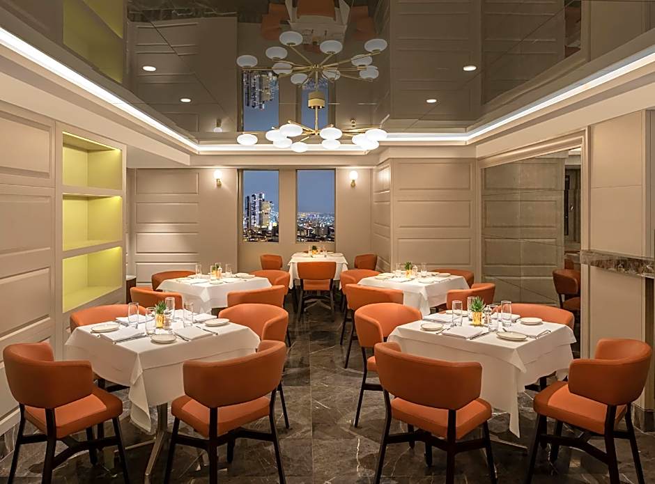 Mövenpick Hotel Istanbul Bosphorus