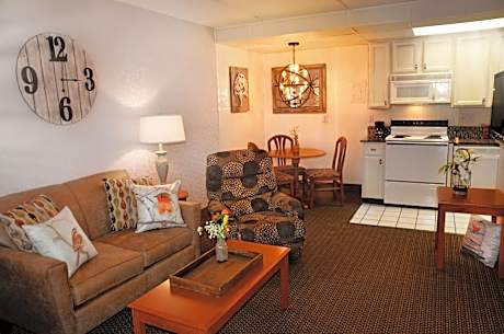 One-Bedroom King Suite - Non-Smoking