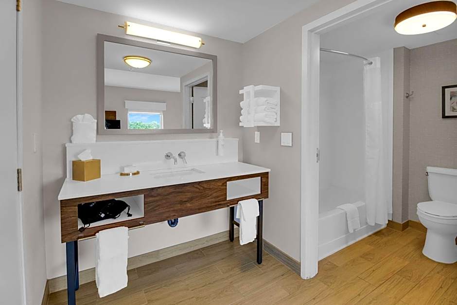 Hampton Inn By Hilton & Suites Sarasota/Bradenton-Airport