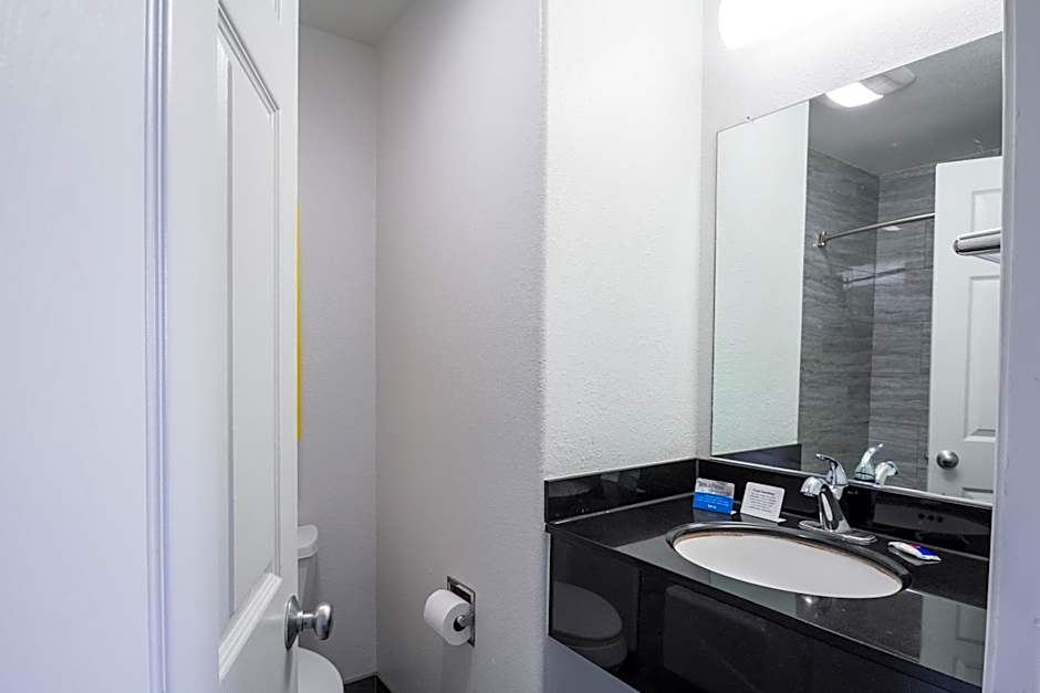 Fisherman's Cove Inn