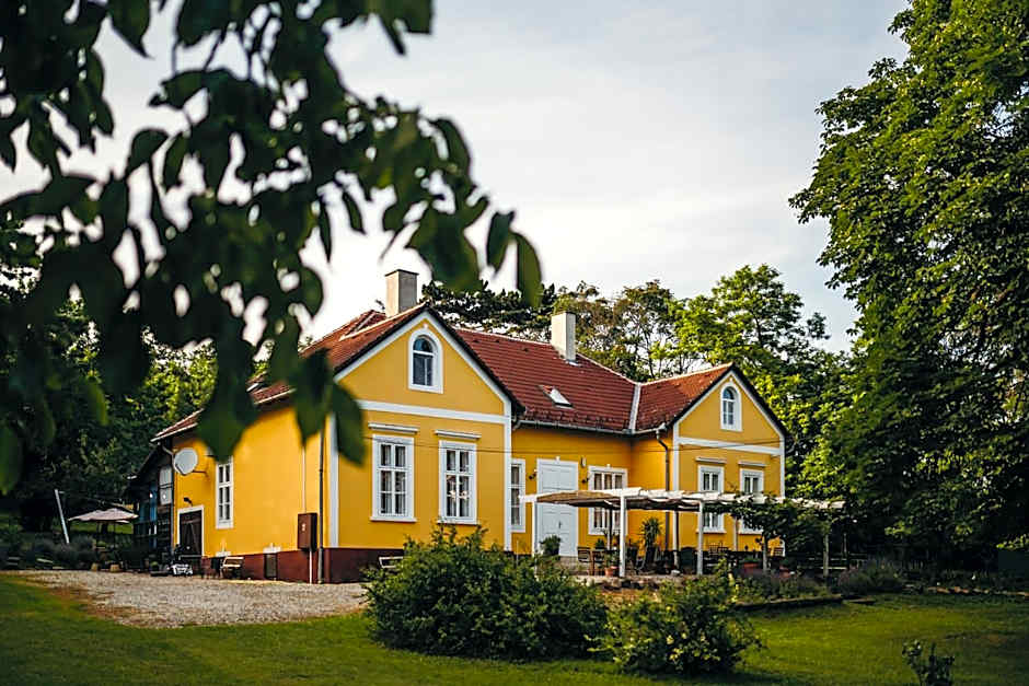 Tusculanum Udvarház