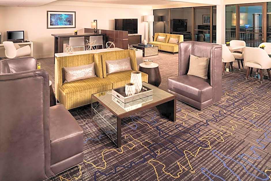 Sheraton Bloomington Hotel