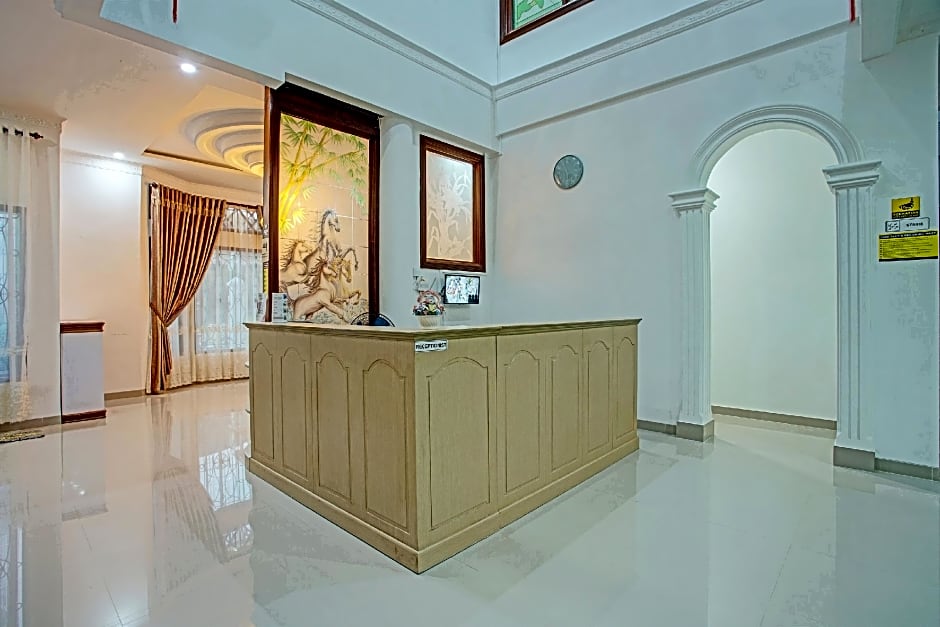 OYO 92990 Nena Kostel Syariah