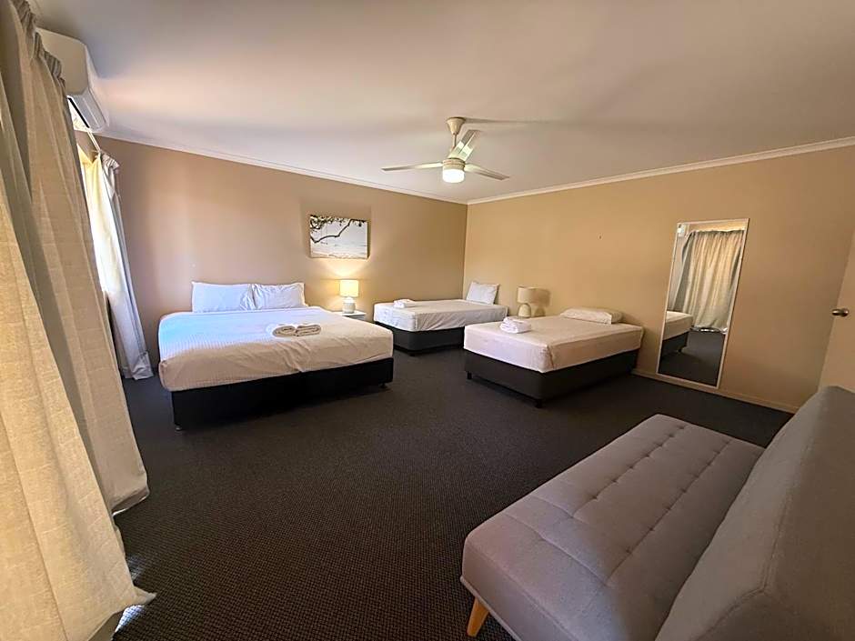 Harbour Sails Motor Inn