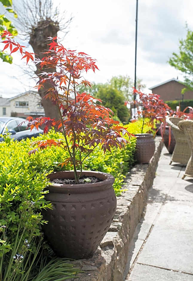 The Beaufort, Raglan