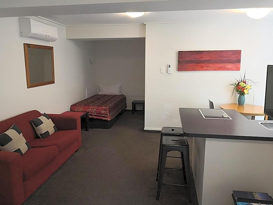 Owens Motel