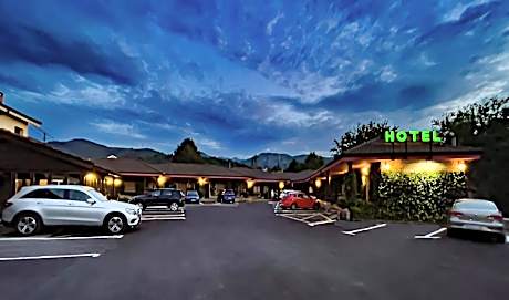 Hotel Rural "La Ruta De Cabrales"