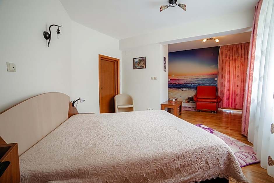 Pensiunea Floare de Colţ