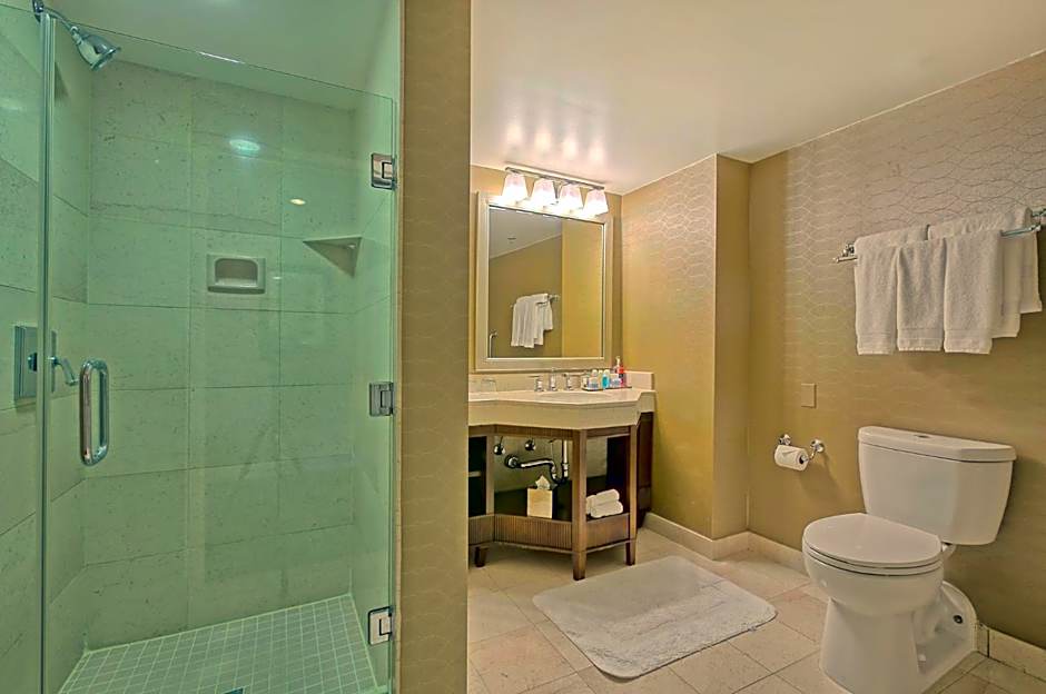 Omni Los Angeles Hotel At California Plaza