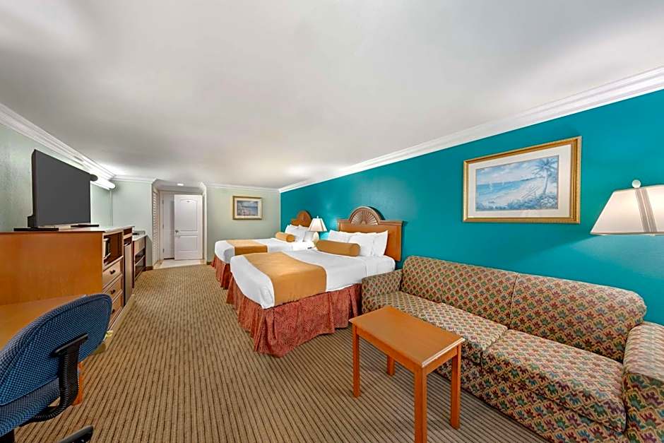 Best Western Harbour Inn & Suites Huntington - Sunset Beach