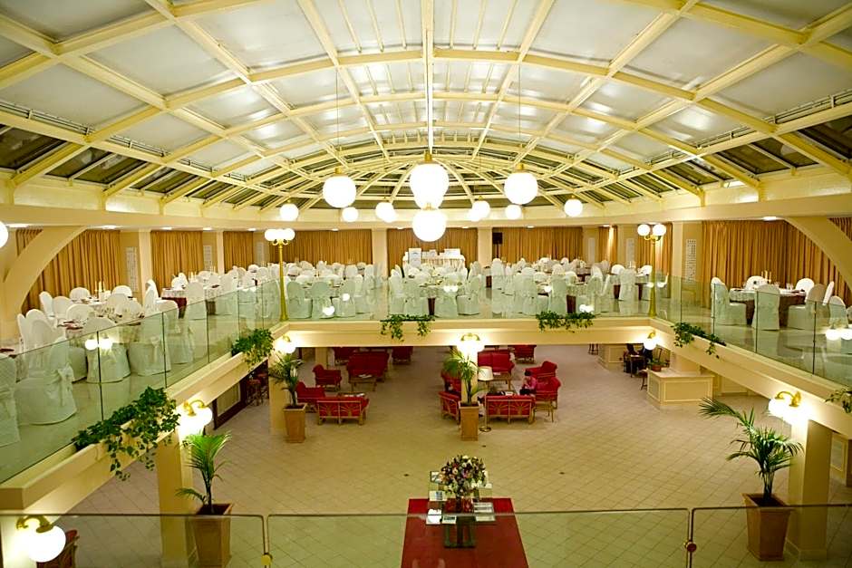 Dioscuri Bay Palace
