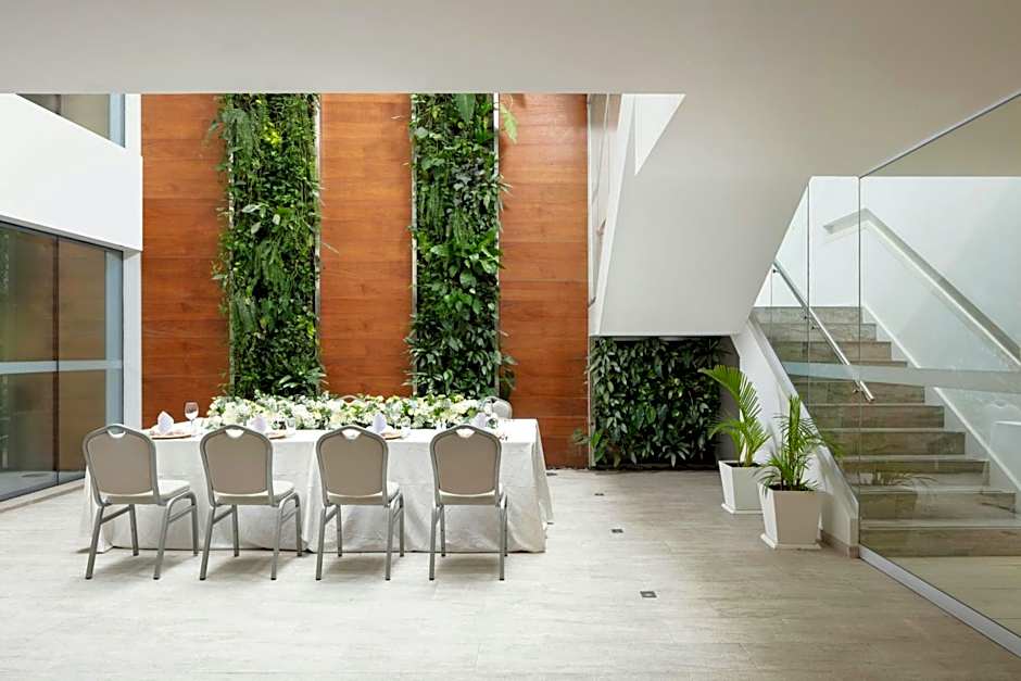Courtyard by Marriott Lima Miraflores