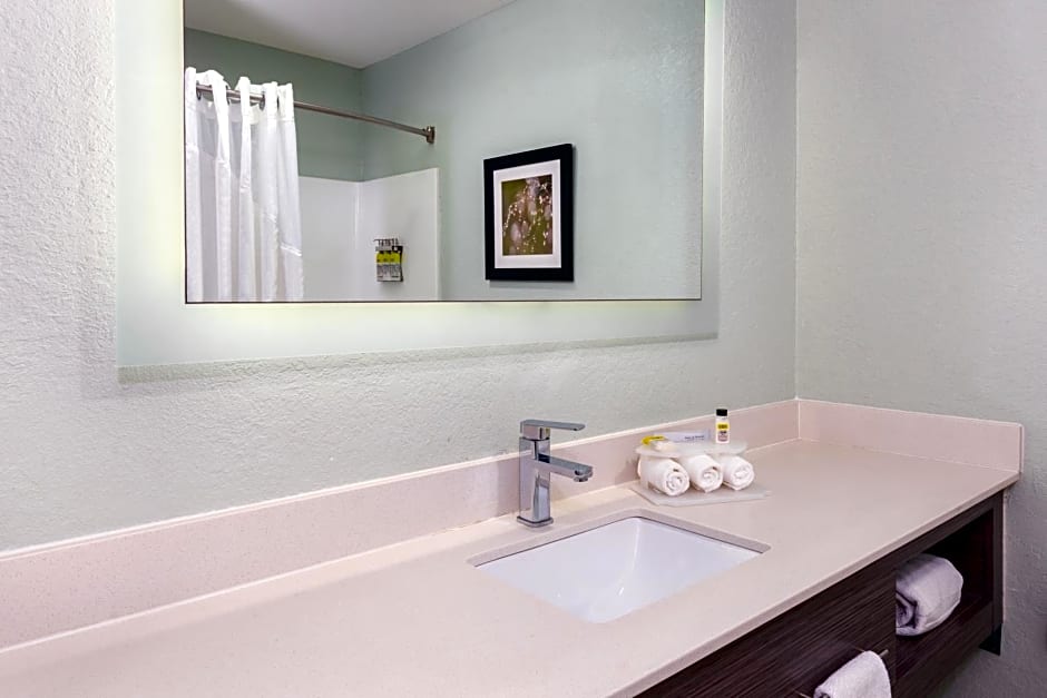 Holiday Inn Express Hotel & Suites Bonita Springs By IHG