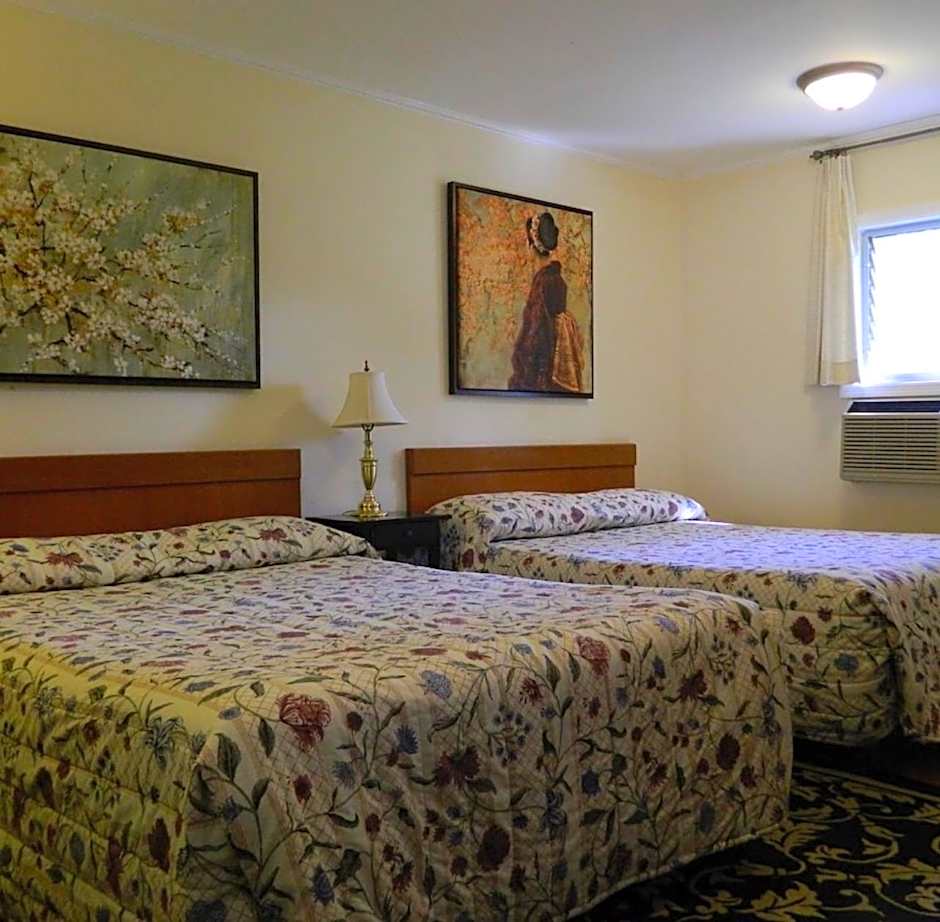 Twin Oaks Motel