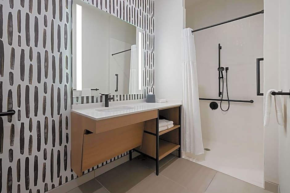 Atwell Suites Kansas City Airport By IHG