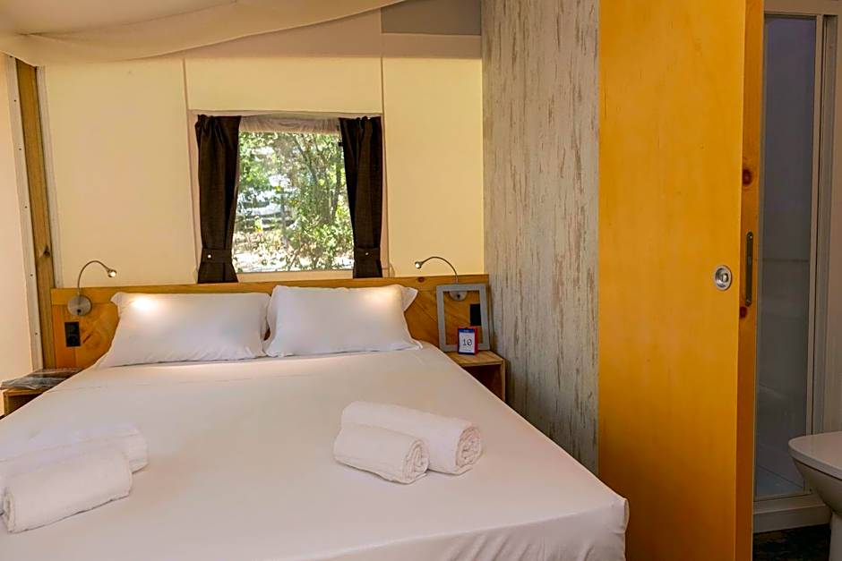 hu Montescudaio village