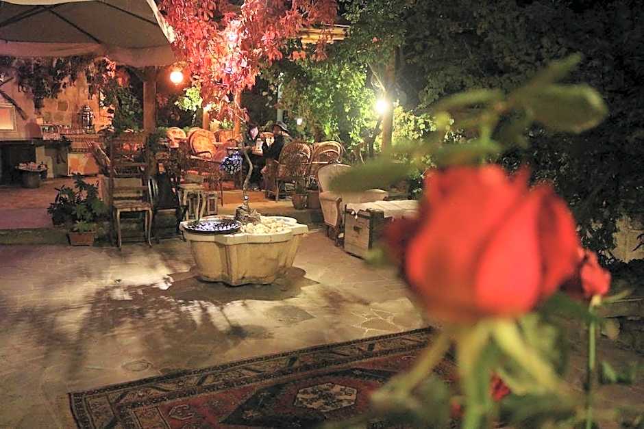 Antique Terrace Suites