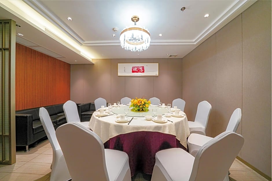 Guangdong Baiyun City Hotel