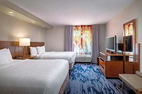 Studio with Two Queen Beds and Sofa Bed - Hearing Accessible
