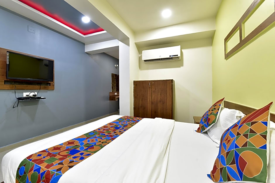 Hotel Gold Leaf,Ahmedabad