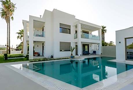 Palm View Suites