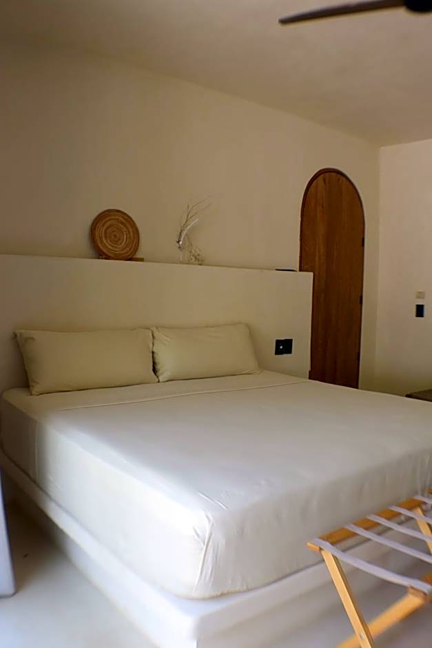 Casa Hood By the Sea