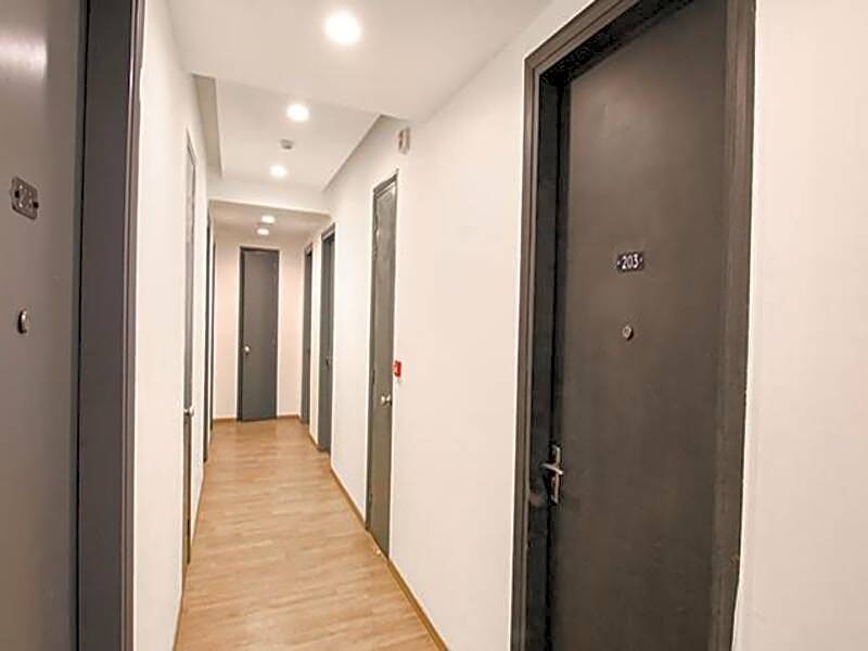 Elite 46 by Fabhotel – Gurgaon, NY