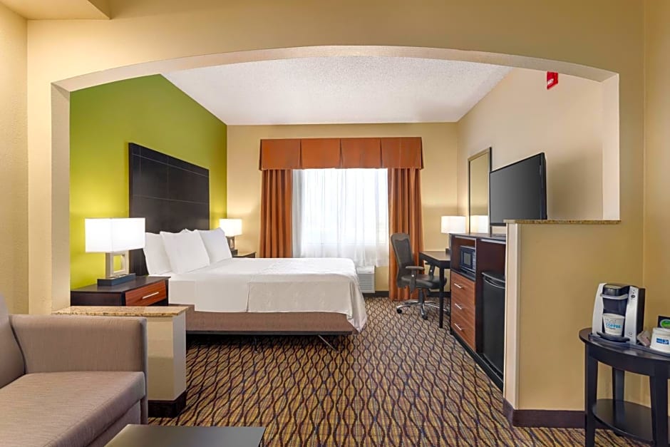 Holiday Inn Express Hotel & Suites Edmond