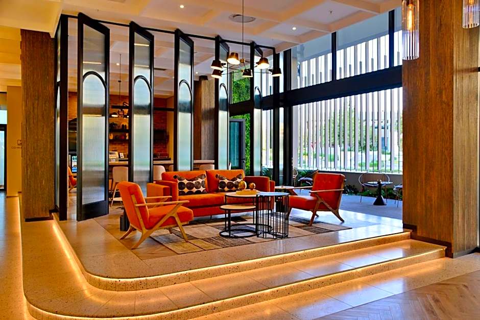 Courtyard Hotel Waterfall City