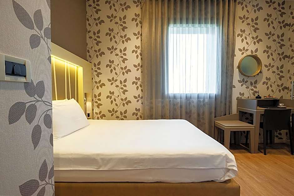 Hotel Calaluna