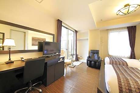 Twin Room with Balcony