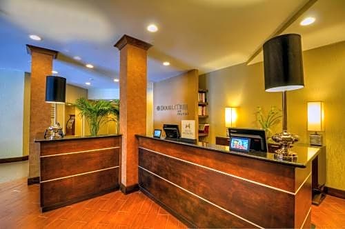 DoubleTree by Hilton Hotel Raleigh - Brownstone - University – Raleigh, NC