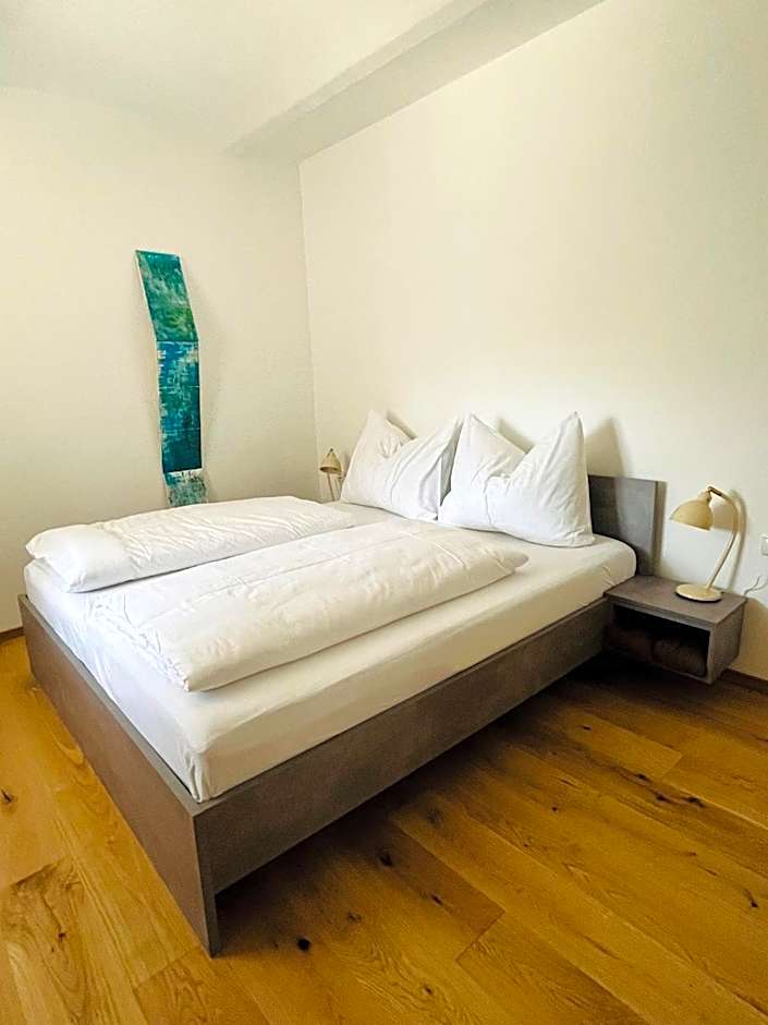 Kaiser von Österreich, Historik- und Thermalhotel