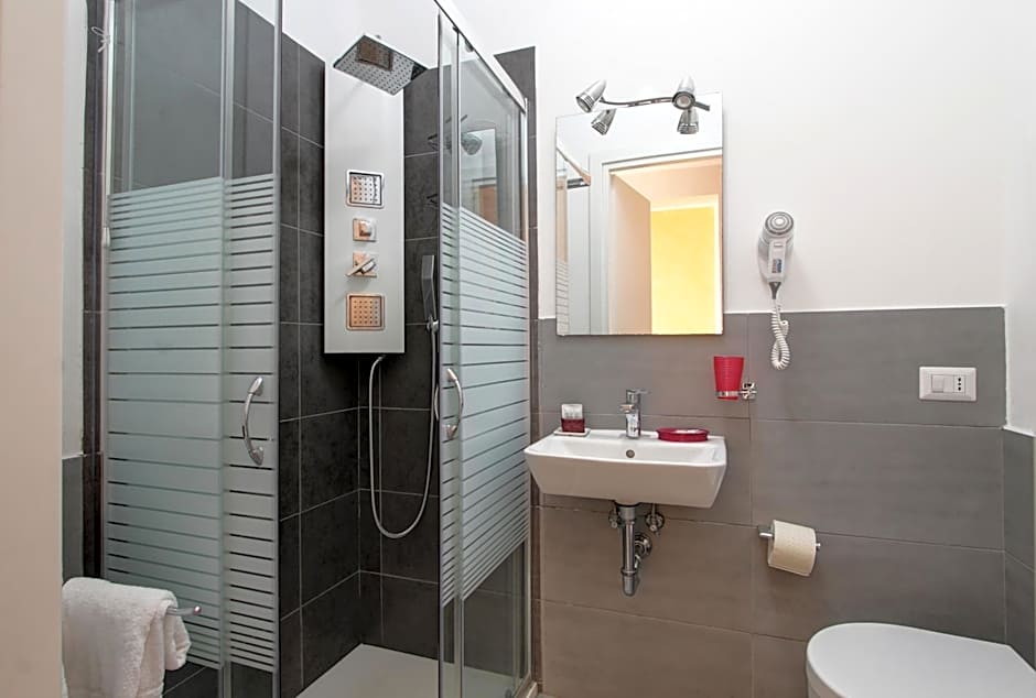 Vatican Central Suites