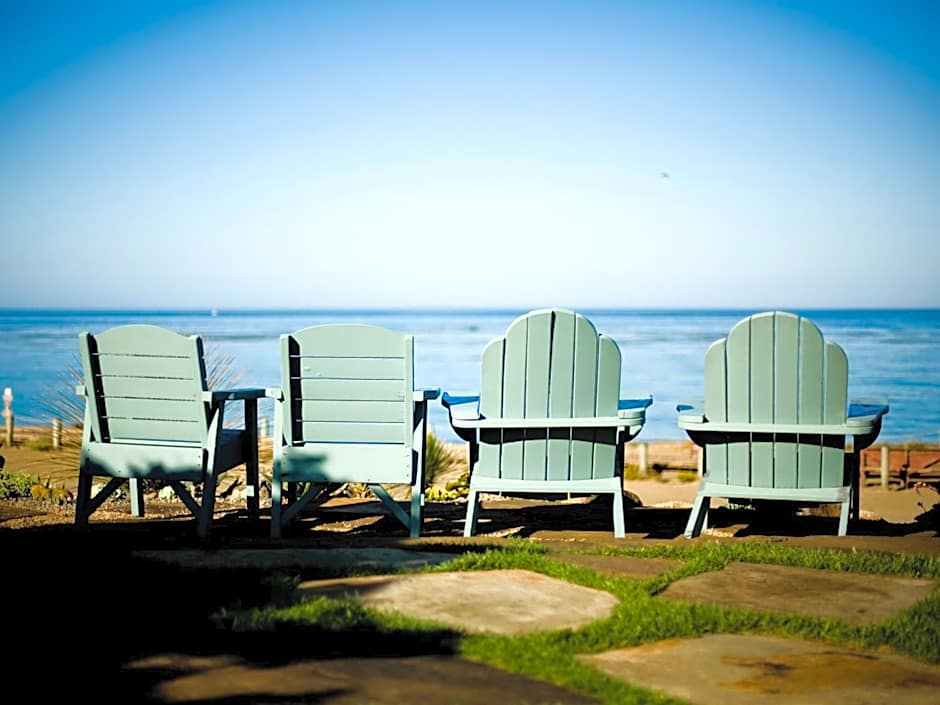 Cambria Shores Inn