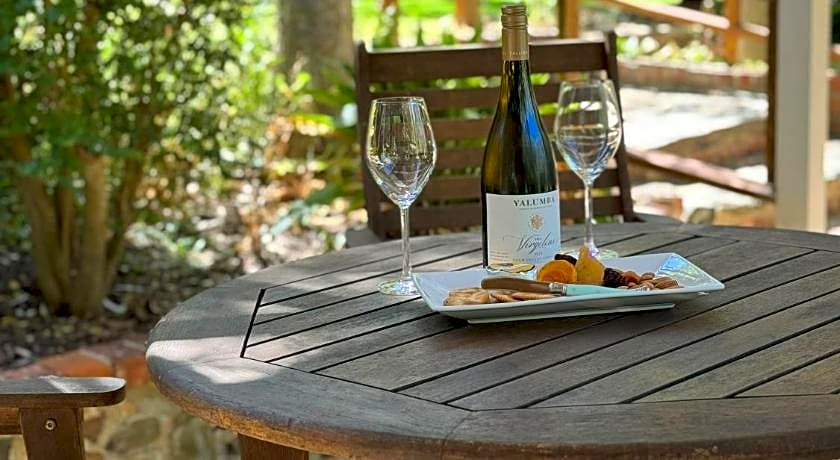 Jacobs Creek Retreat at Moorooroo Park