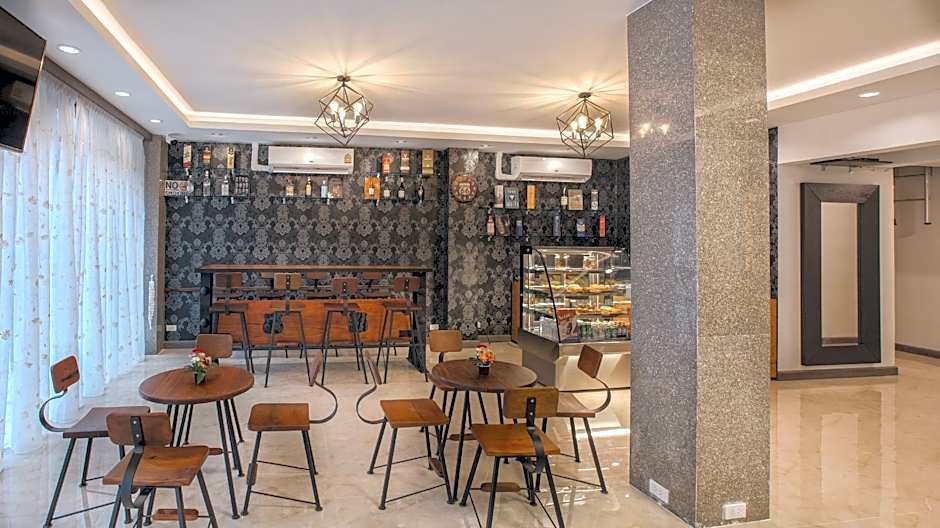 V One Pride-Sukhumvit 22, Bangkok