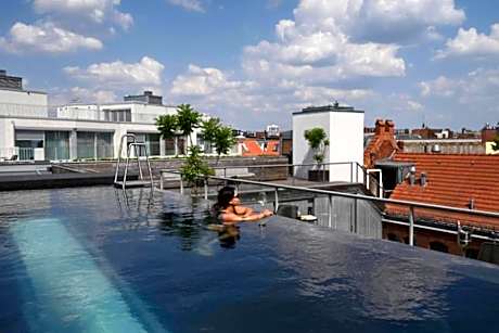 Wilmina Apartments & Lofts