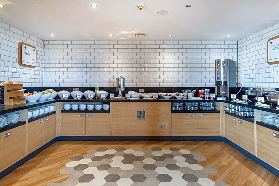 Holiday Inn Express Walsall M6 J10 By IHG