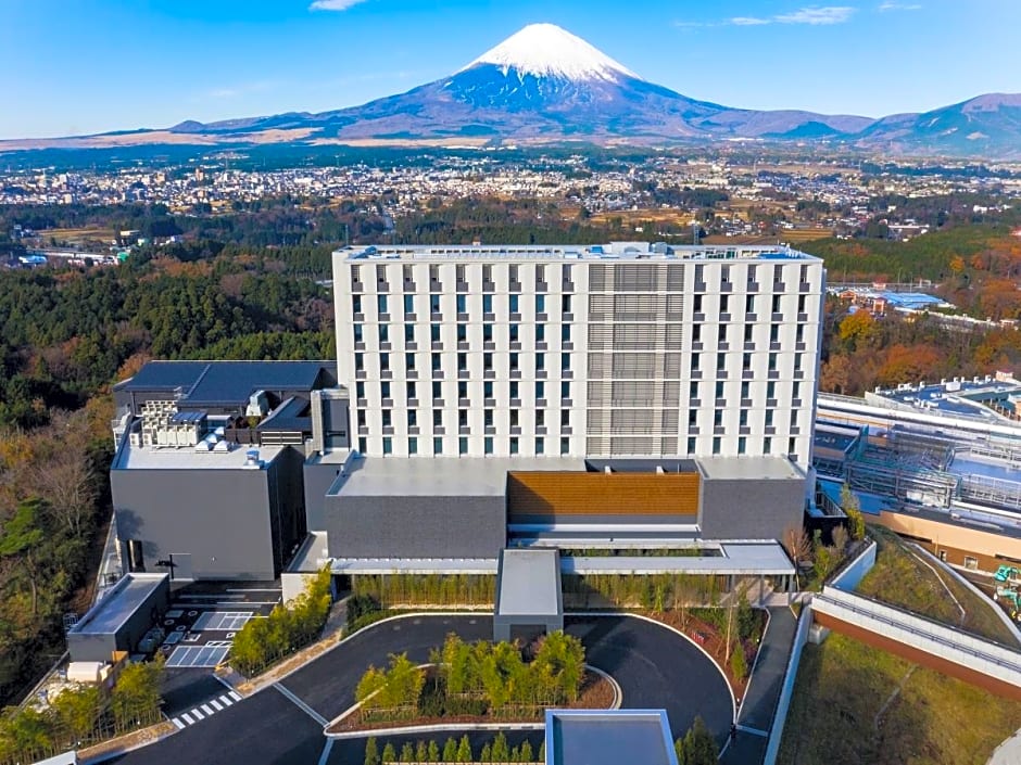 HOTEL CLAD