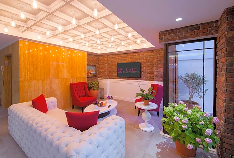 Lale Hotel