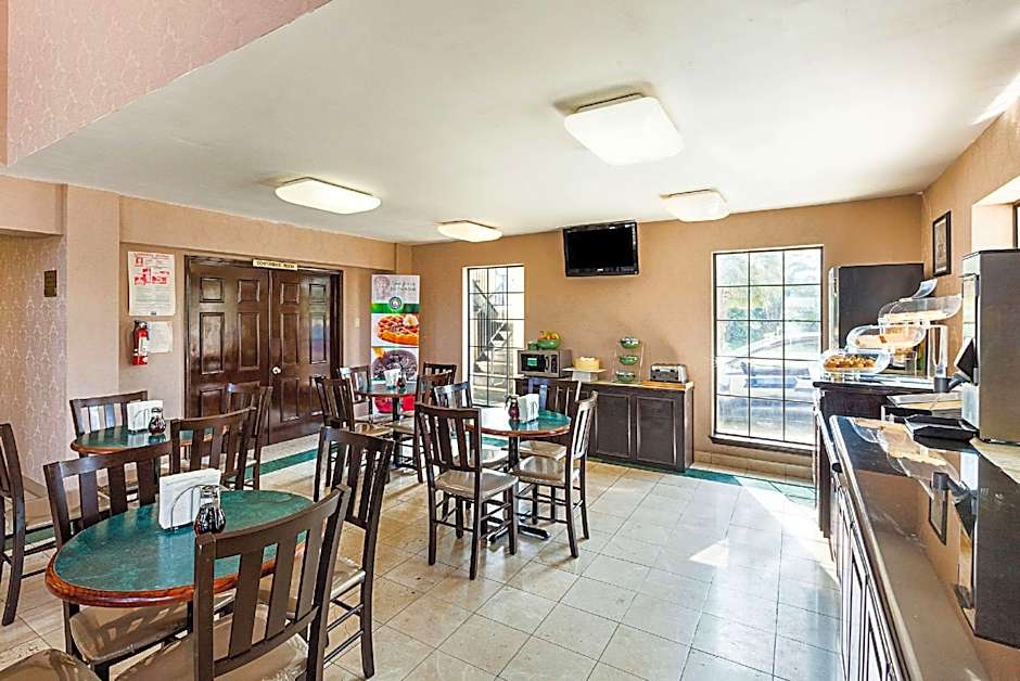 Quality Inn Near Medical Center San Antonio – San Antonio, TX