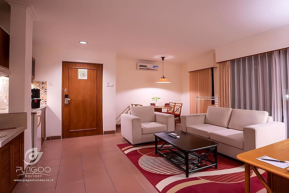 Plagoo Holiday Hotel