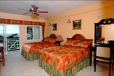 Family Room 2 Double Beds Ocean View
