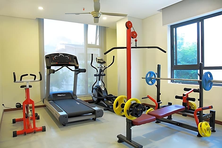 Sai Gon Phu Tho Hotel